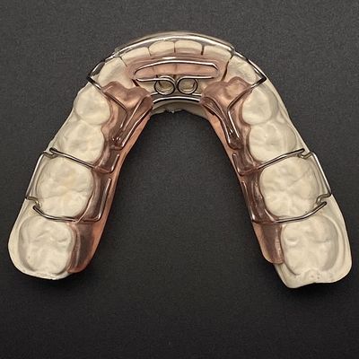 خرید Comfortable Stainless Steel Acrylic Hawley Retainer Effective Orthodontic Solution online manufacture